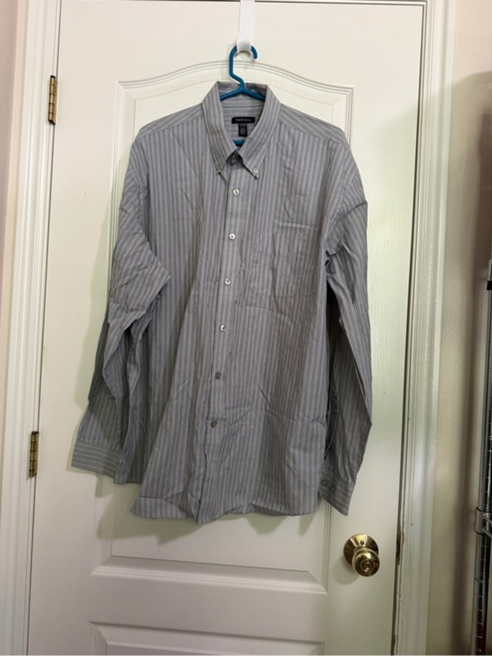 Van Heusen Men's Gray and White Pinstripe Dress Shirt